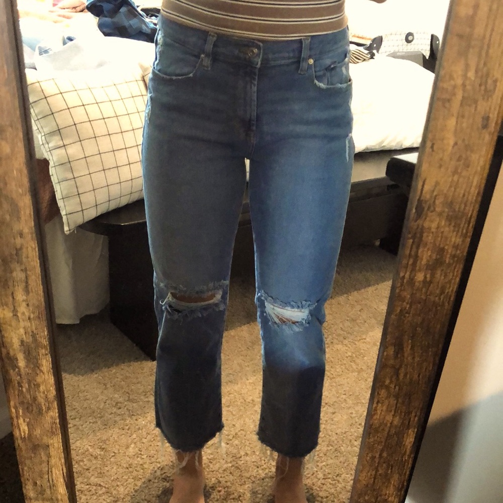 Mid rise crop jeans